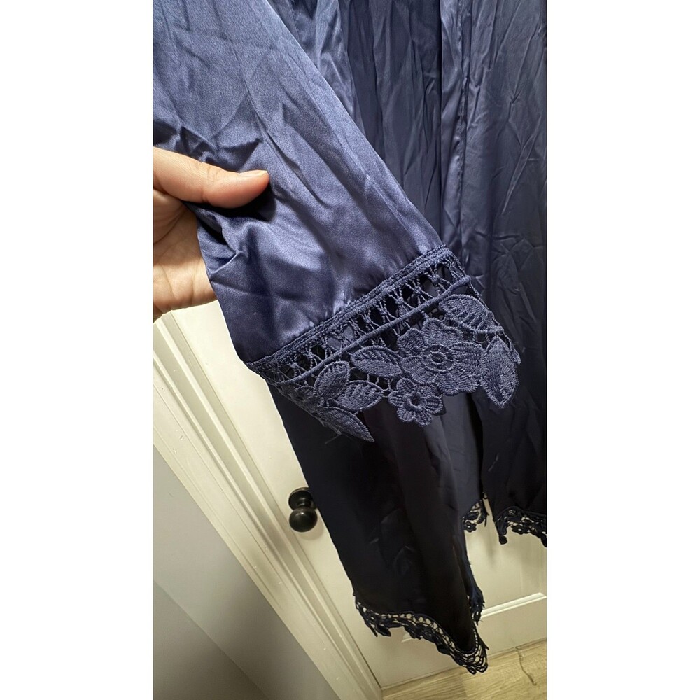 Kennedy Blue Dusty Blue Lace Trim Satin Robe – Bridal Bridesmaid OS